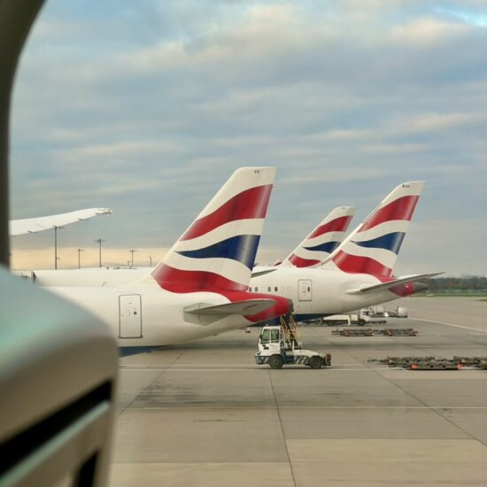 Crossing the Pond – Your Guide to Stress-Free Transatlantic Travel